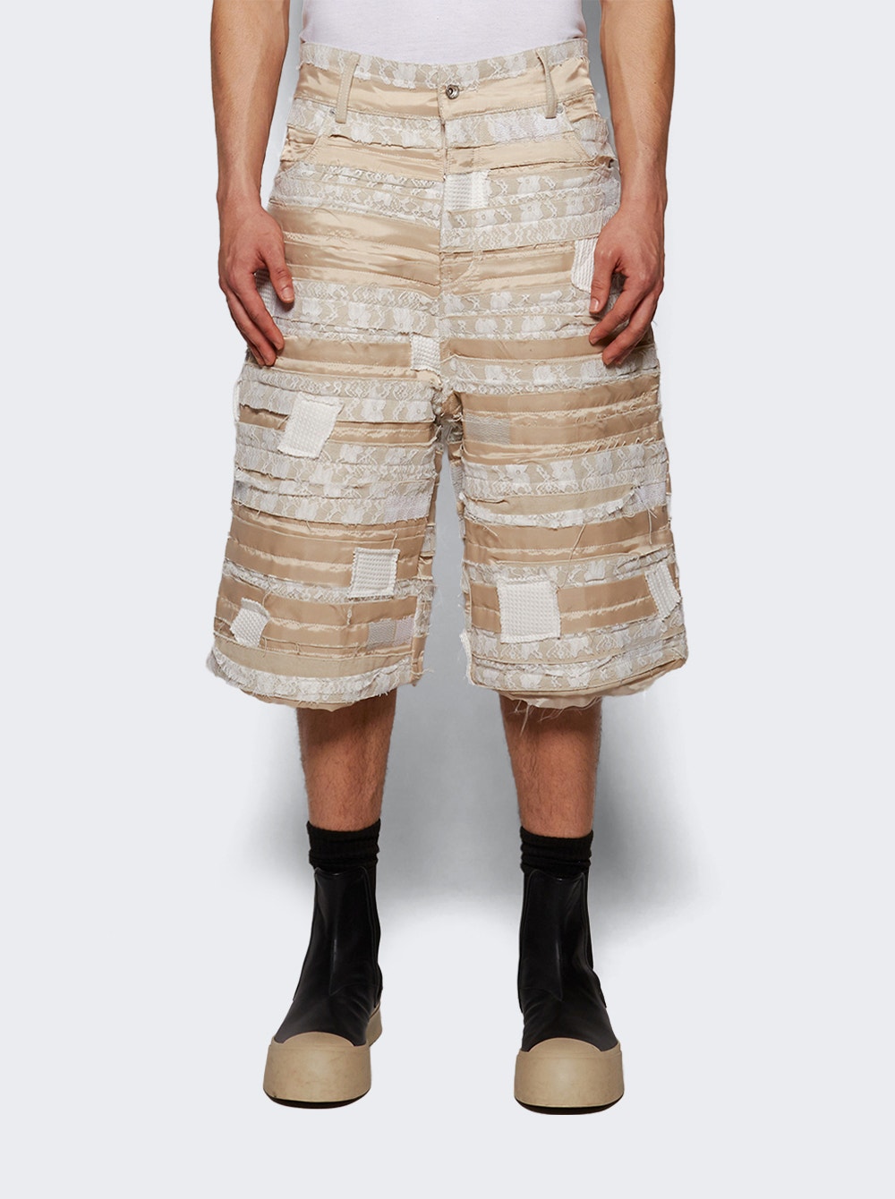 Men | WHO DECIDES WAR | Interwoven Shorts | Cream