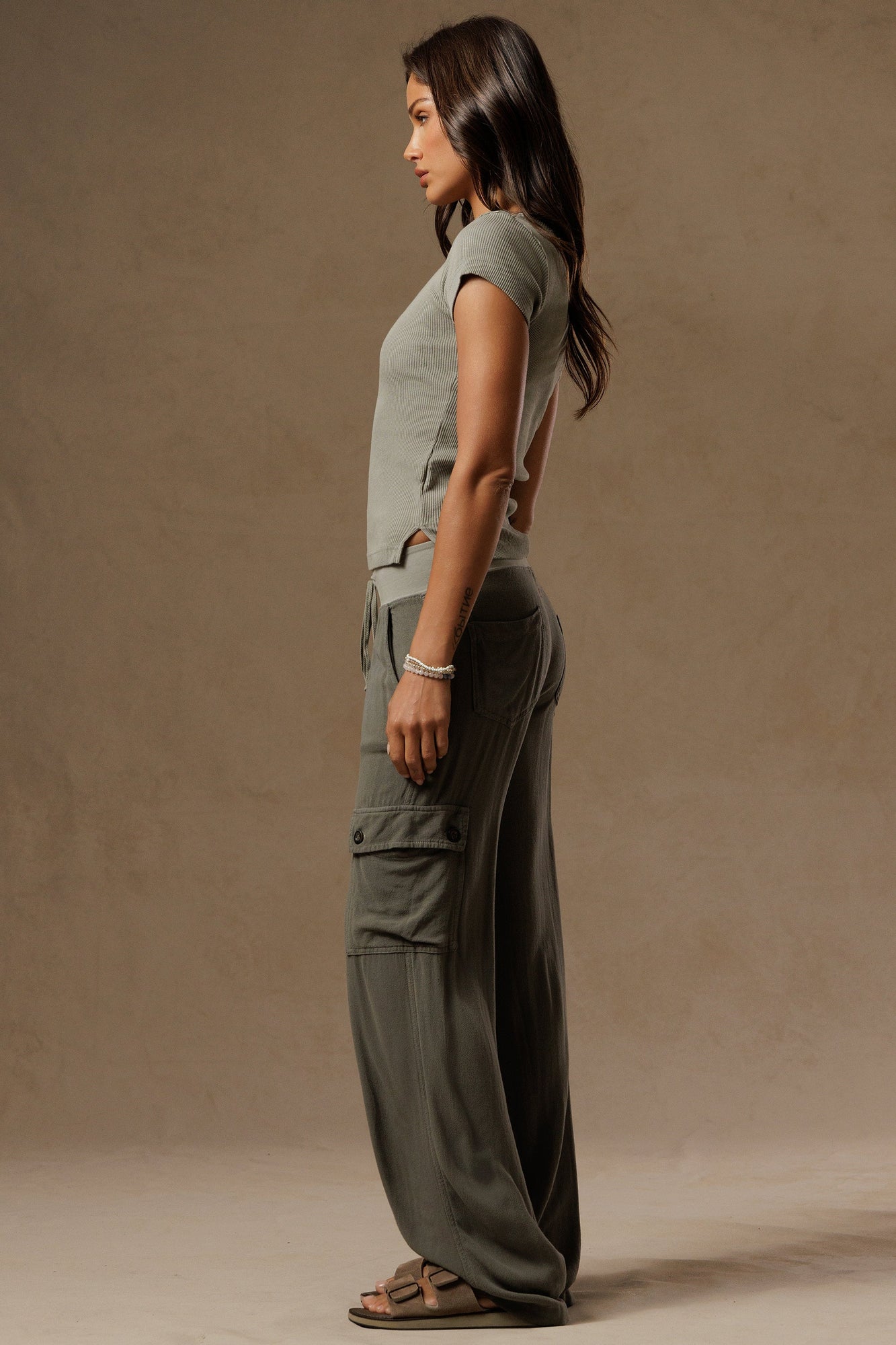 Women | Vintage Ribbed Side Slit Baby Tee | Army