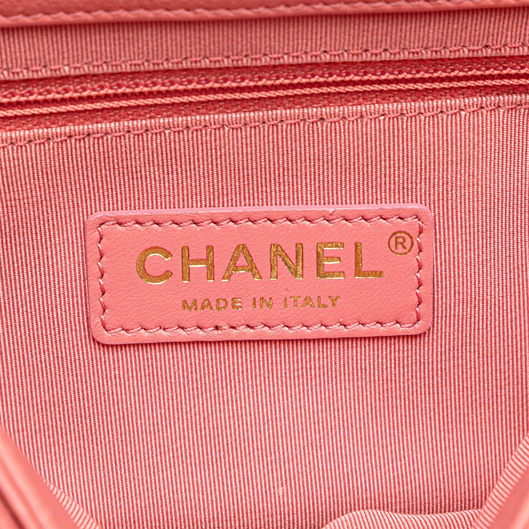Chanel | Pre-Owned Quilted Calfskin Straight Lined Flap - II | Pink