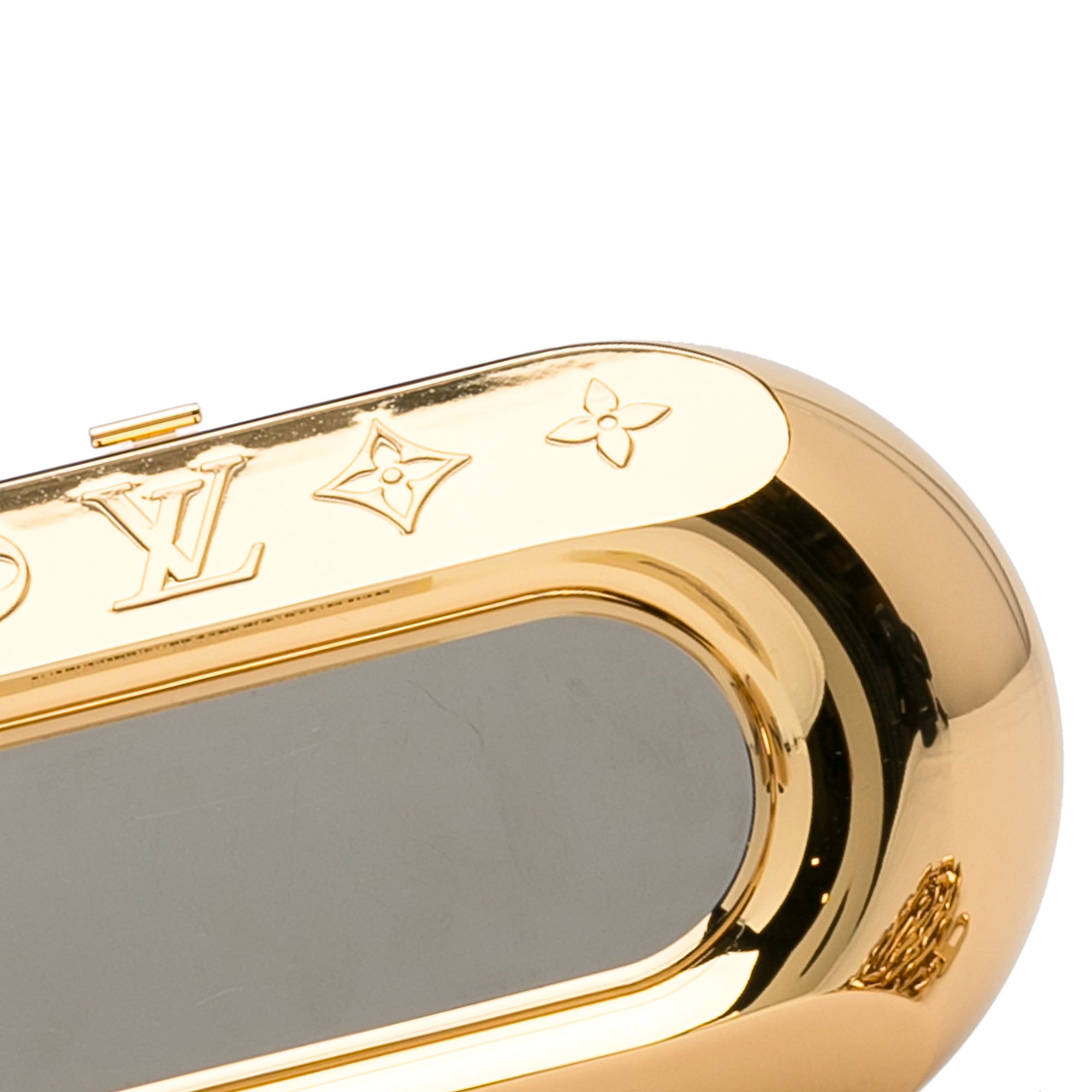 Louis Vuitton | Pre-Owned Minaudiere Shell Clutch | Gold