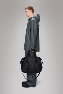 RAINS Puffer Mix Weekend Bag Small Black 36L H27 x D26 x W52 cm Weekender