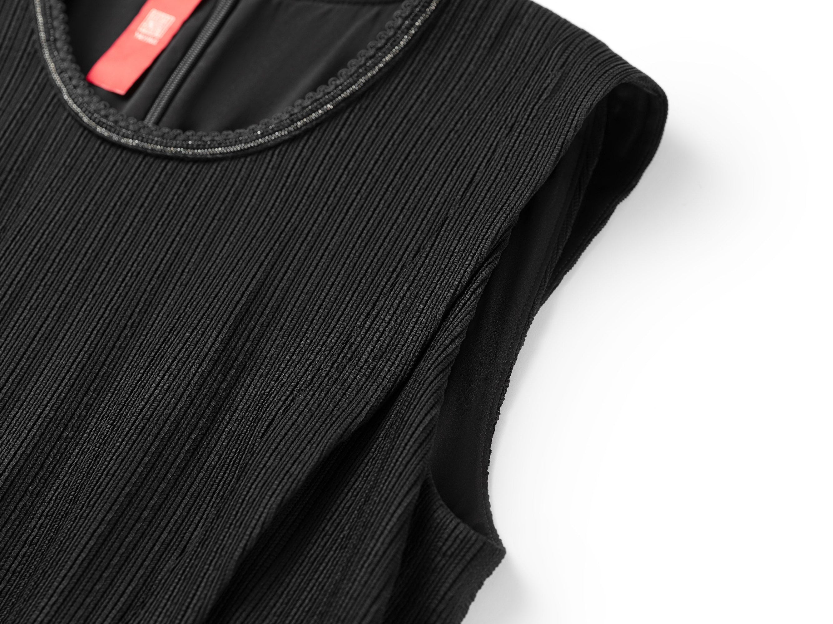Round Neck Sleeveless Elegant Waist-Defining Dress | Black
