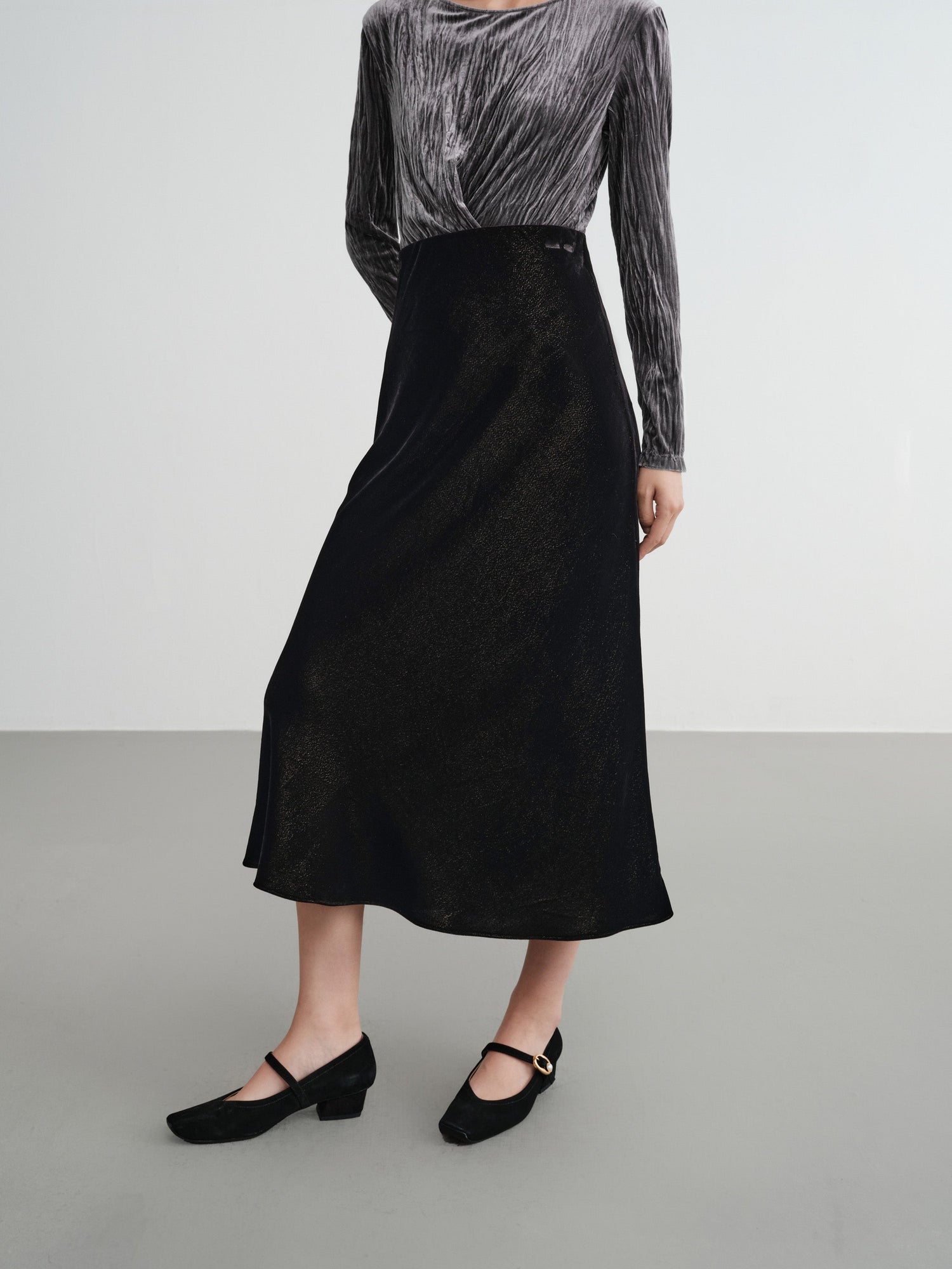 Mulberry Silk Velvet Fishtail Skirt | Black