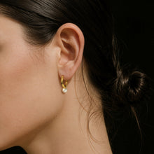 Min Earrings | 18K Gold Plated on Brass | Freshwater Pearl