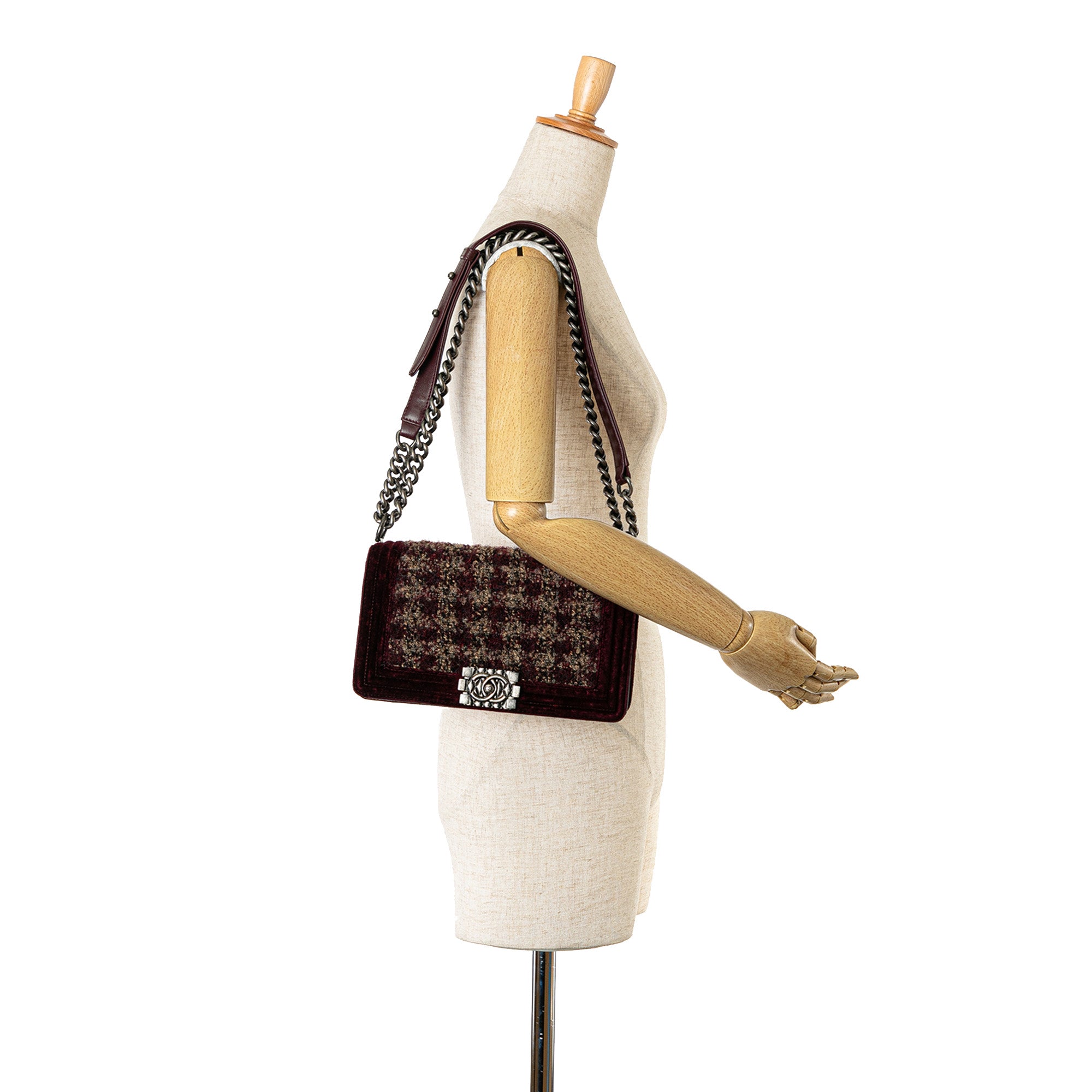 Chanel | Pre-Owned Old Medium Velvet and Tweed Boy Flap - I | Red/Burgundy