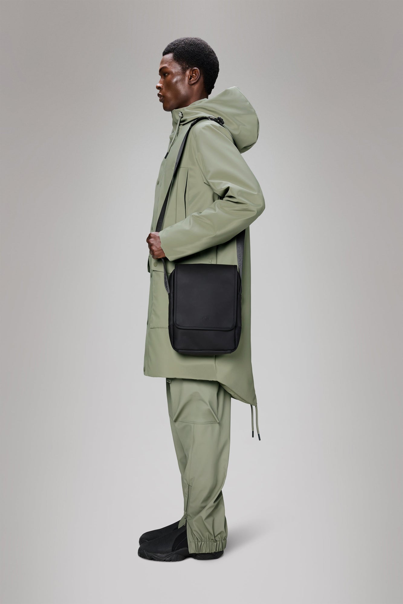 RAINS Trail Reporter Bag Black 3.40L H27 x D6 x W21 cm Crossbody