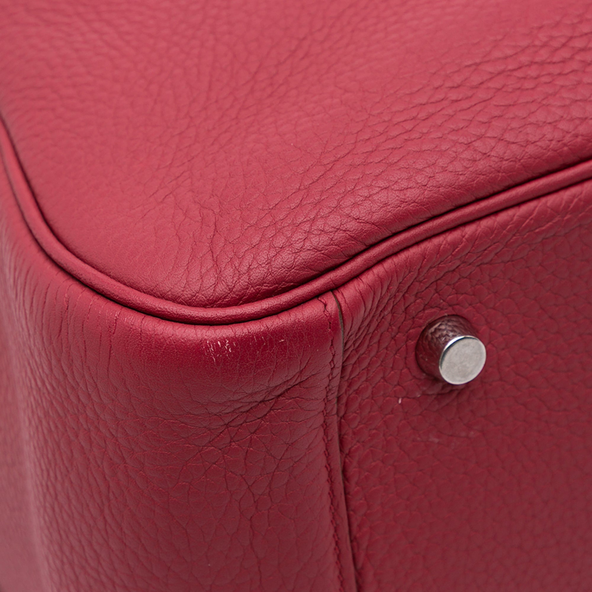 Hermes | Pre-Owned Clemence Lindy 34 | Red/Dark Red