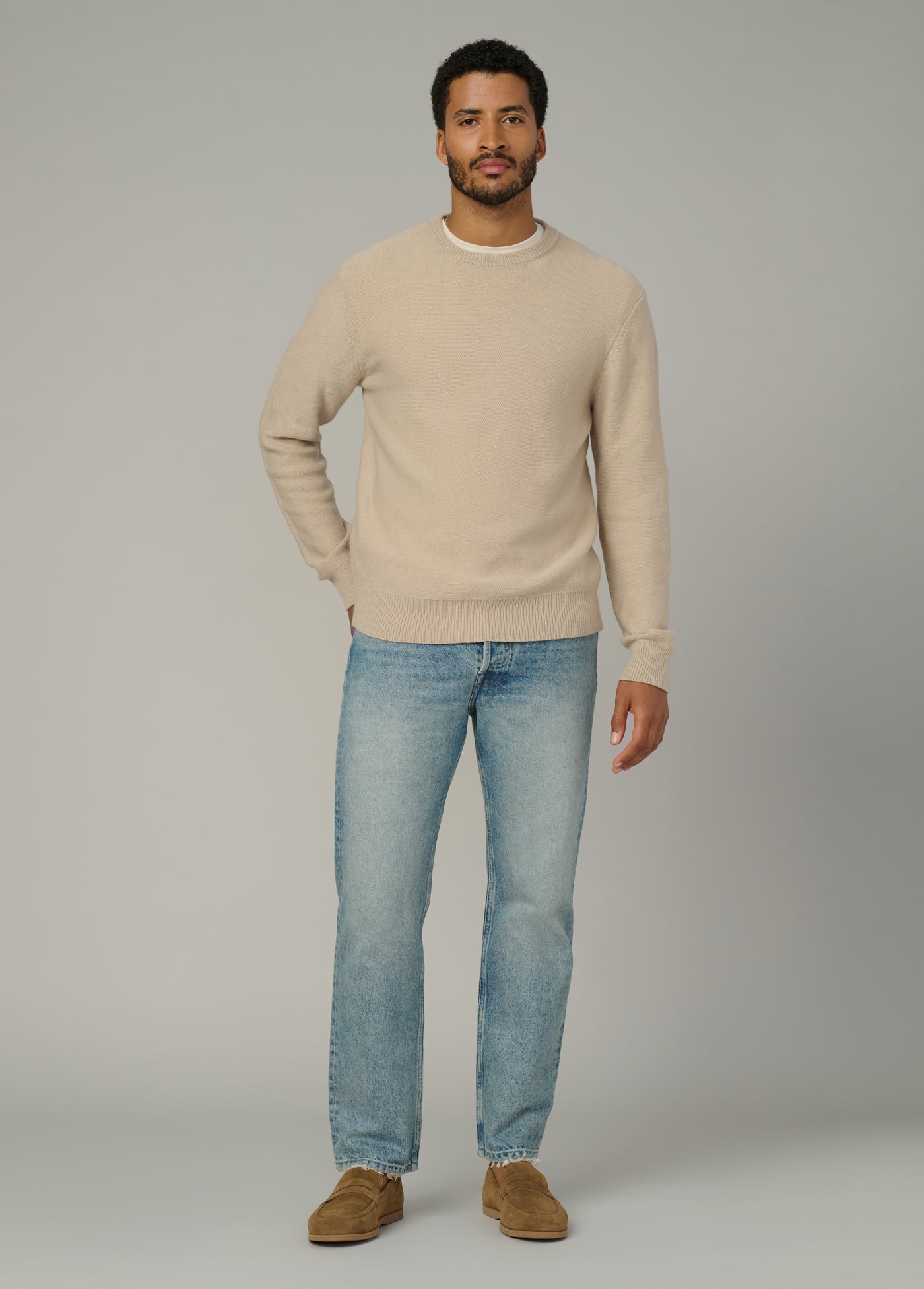 The Joe Willoughby 30" Inseam Jeans in durable denim, classic fit – stylish and comfortable men's jeans for daily use