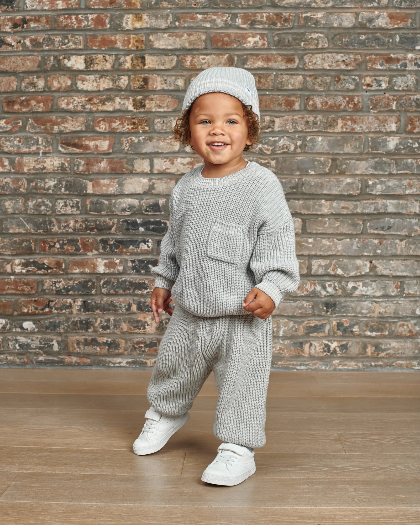 Pearl Grey//