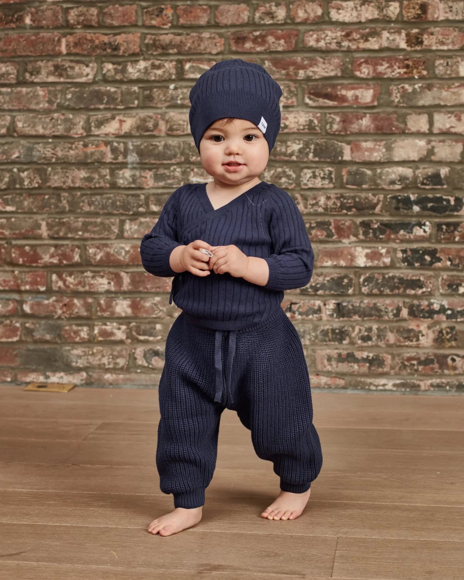 Navy//