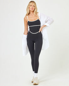 Black-Cream | Model: Lura (size: S) | Hover