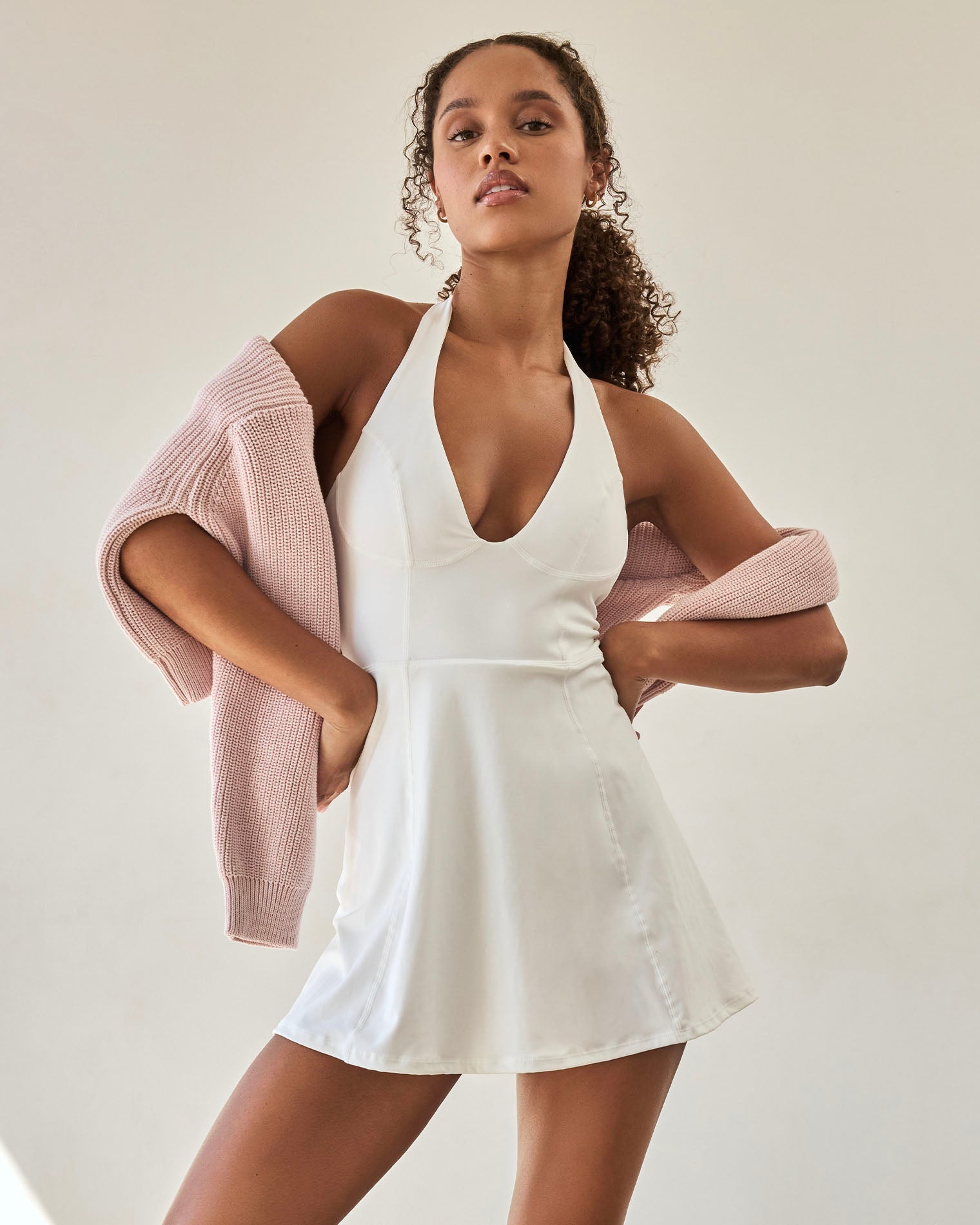 White | Model: Kristen (size: S)