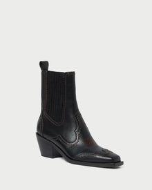 Color: Black/Brown