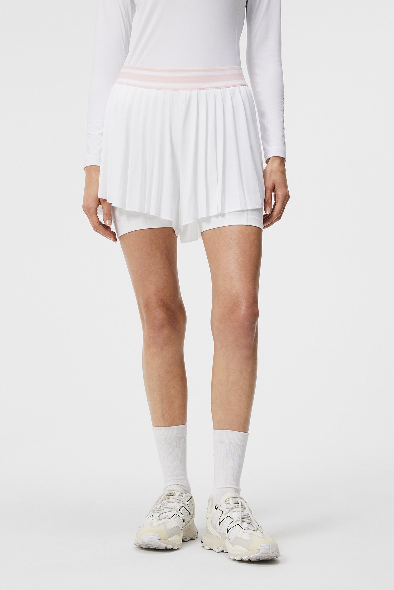 Women | Selah Pleated Shorts | White
