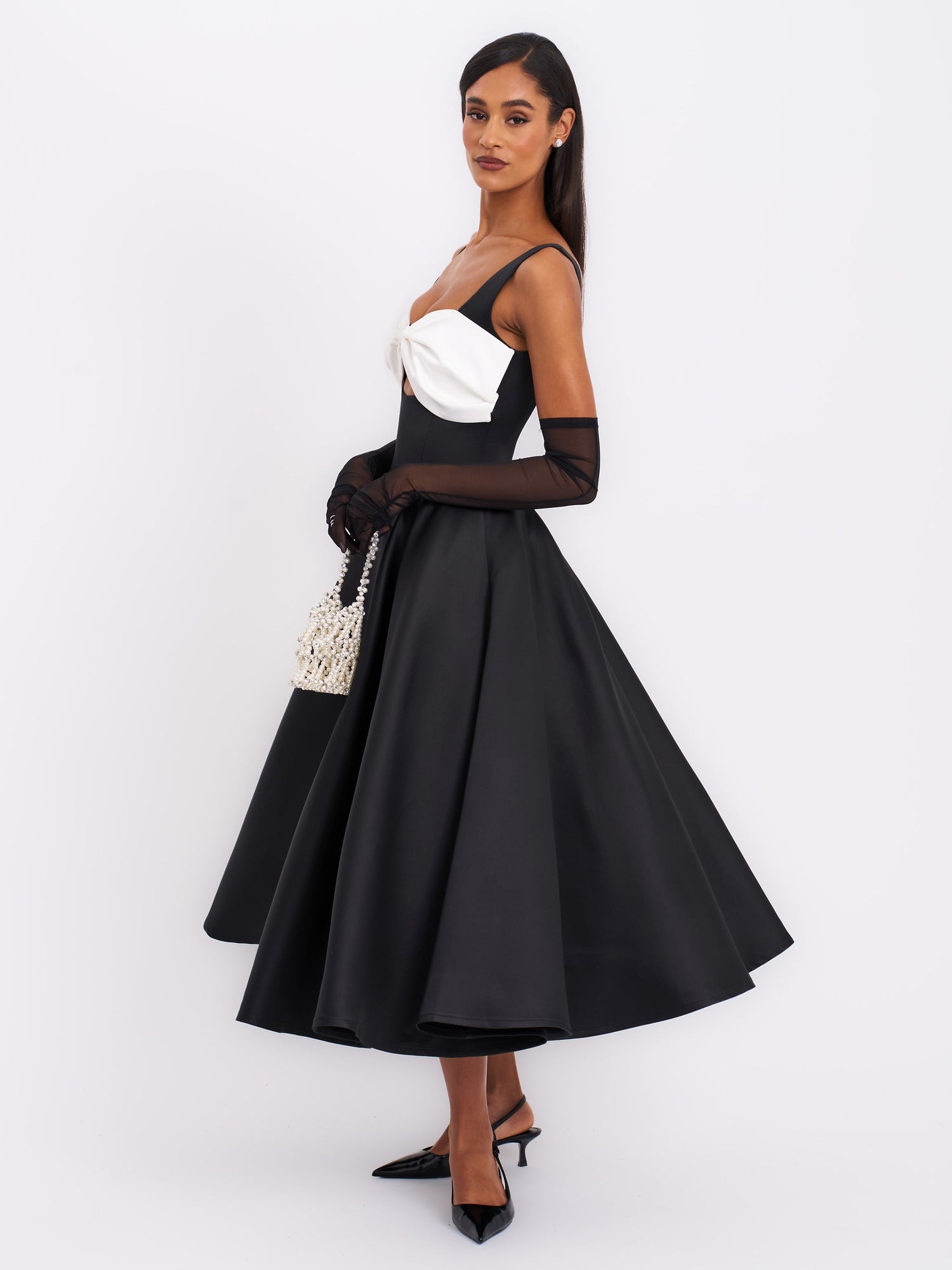 Edda Maxi Gown with White Bow | Black