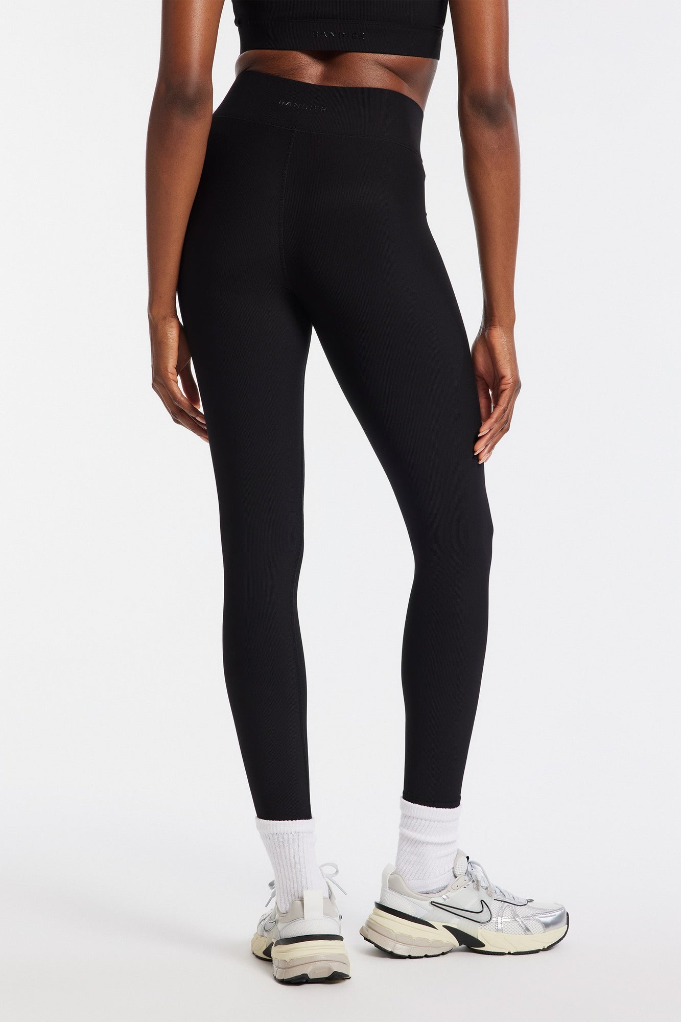 Bandier | Center Stage Rib Legging | Black