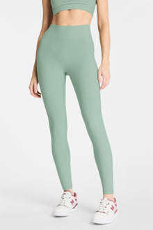 Bandier | Center Stage Rib Legging | Chinois Green