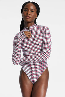Bandier | Brio 1/4 Zip Long Sleeve Bodysuit | Cordovan Houndstooth