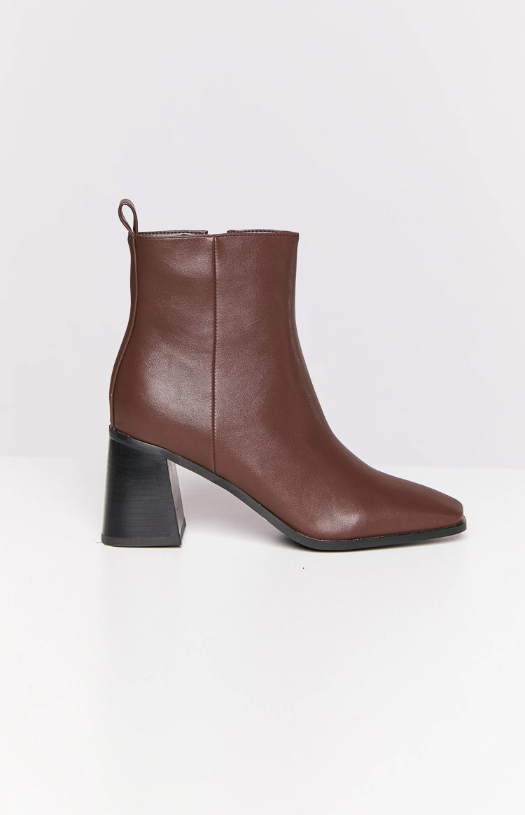 Billini Svea Ankle Boots | Brunette