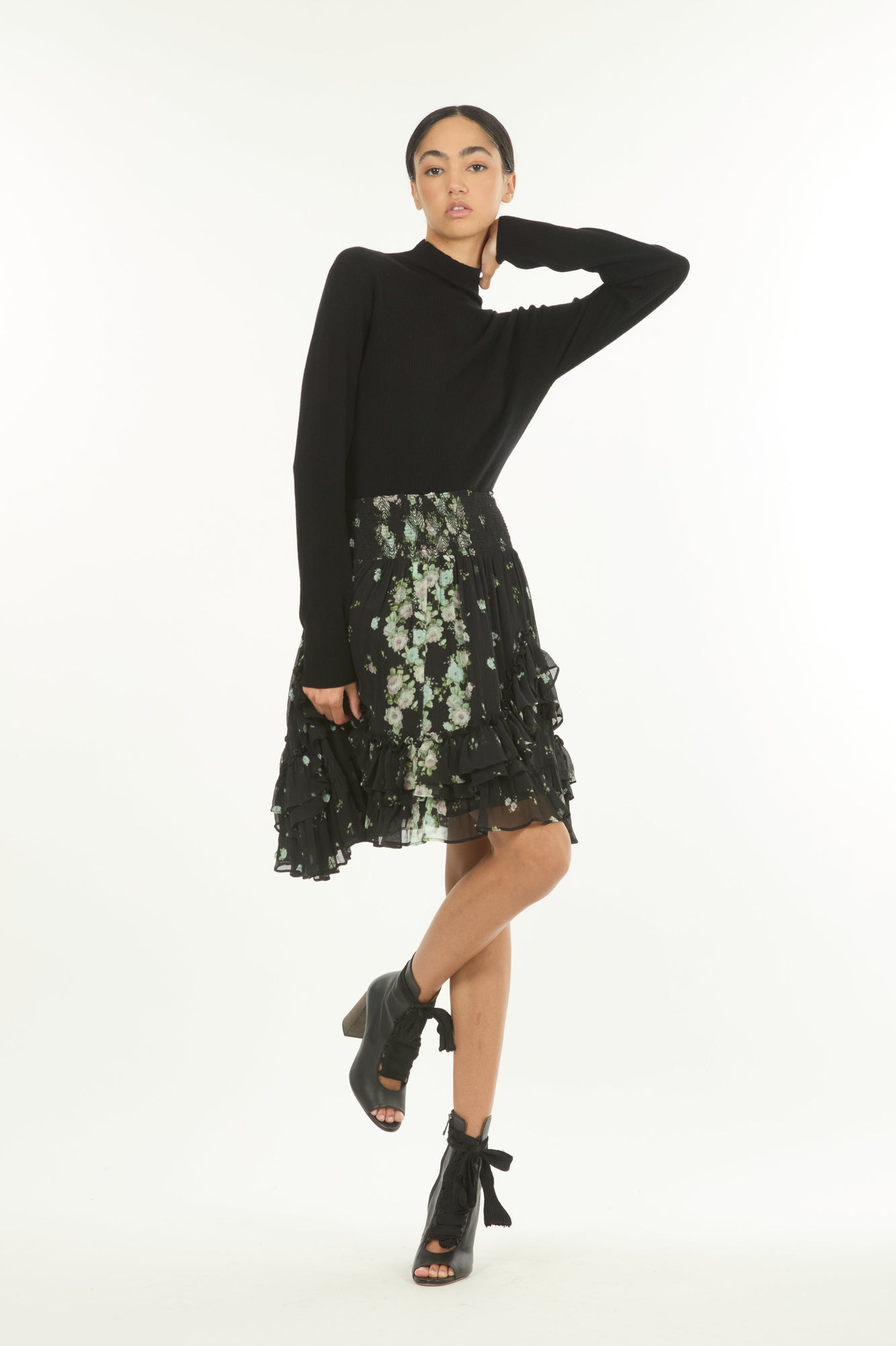 Aeria Skirt | Black Floral Alley