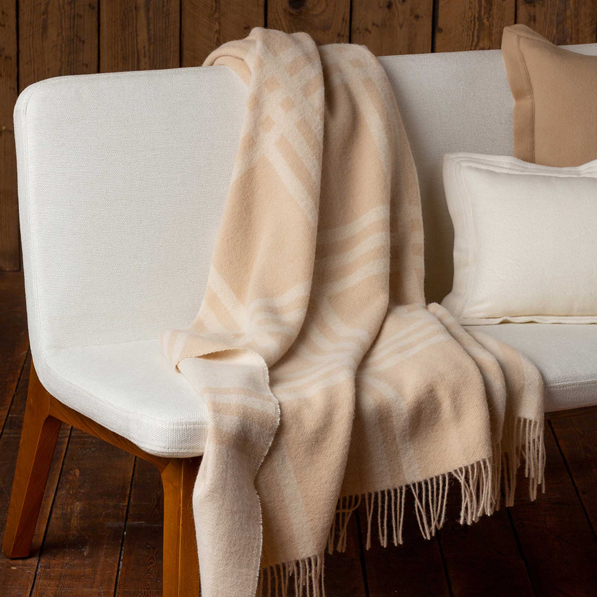 Home | Boulder Throw | Ivory/Beige
