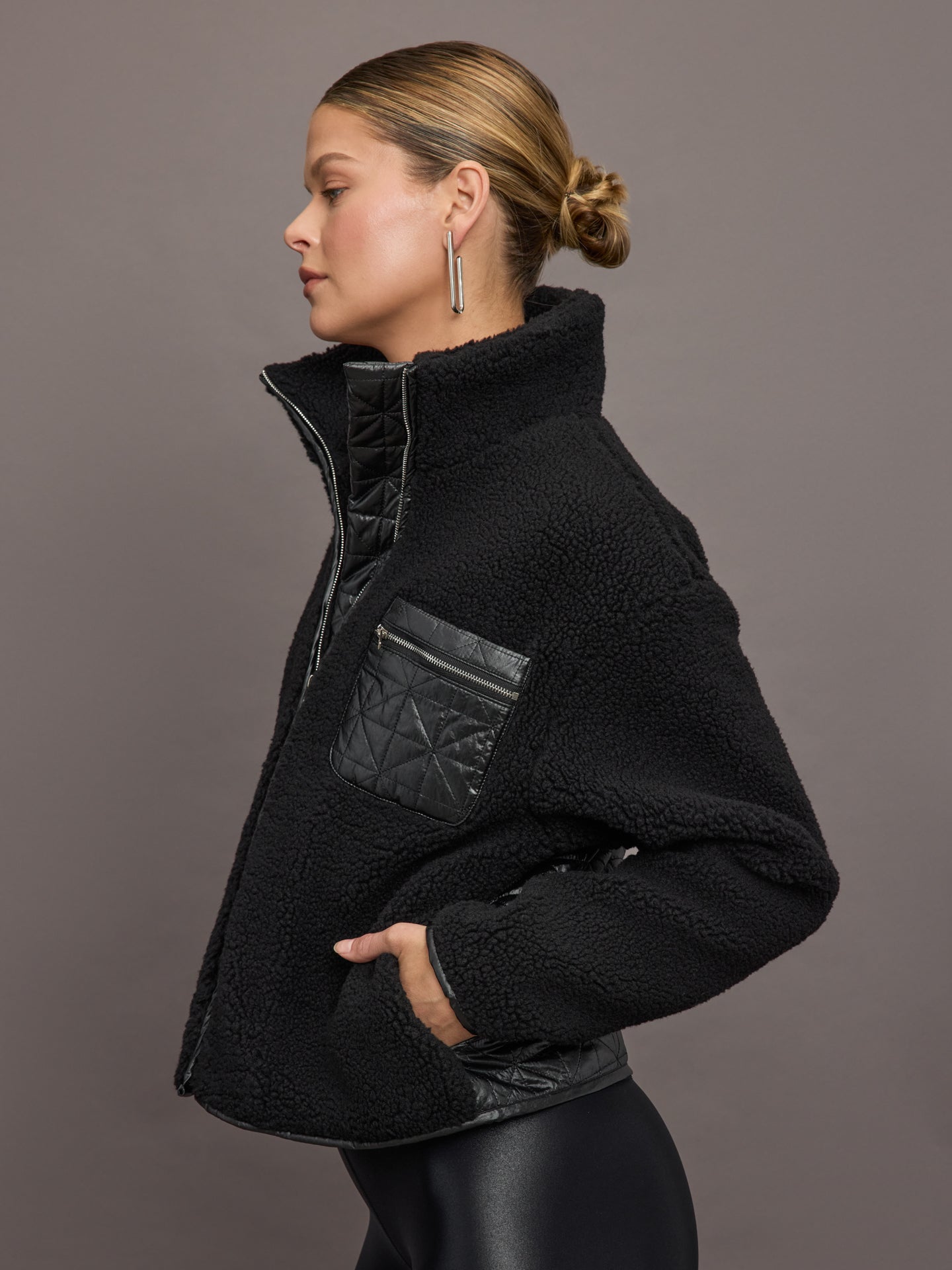 Carbon38 | High Shine Sherpa Jacket | Black