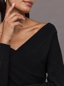 Carbon38 | Cross Over Sweater | Black