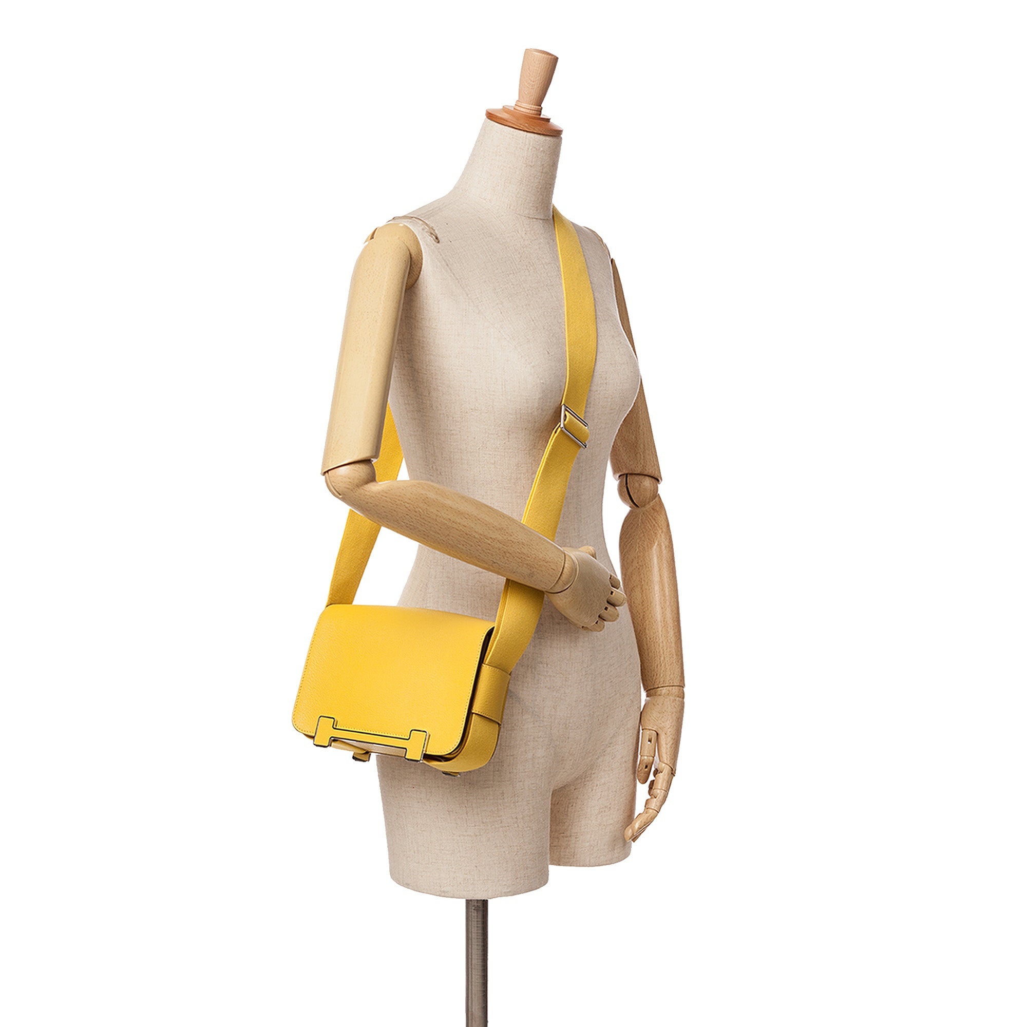 Hermes | Pre-Owned Chevre Mysore Geta | Yellow