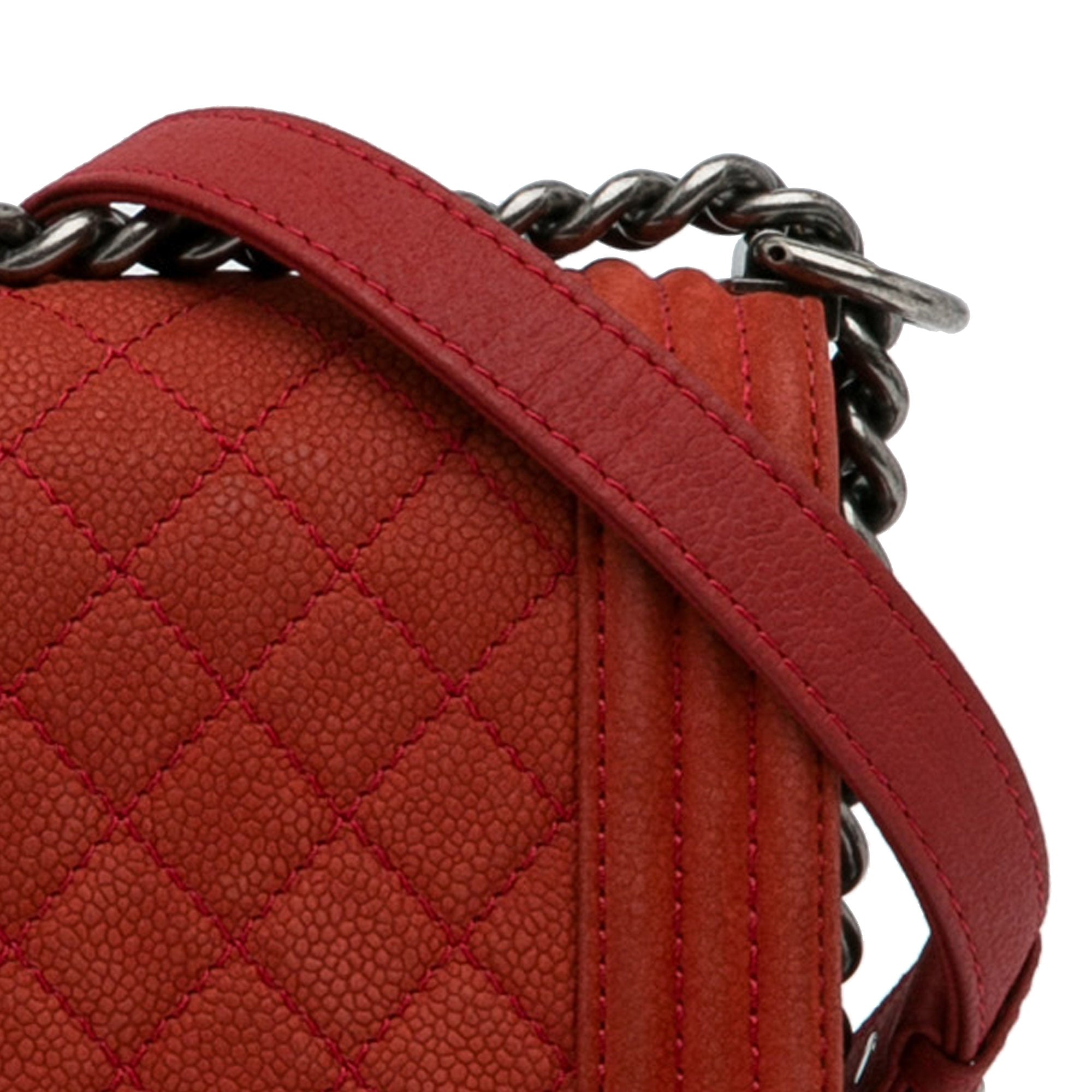 Chanel | Pre-Owned Old Medium Quilted Caviar Boy Flap - I | Red