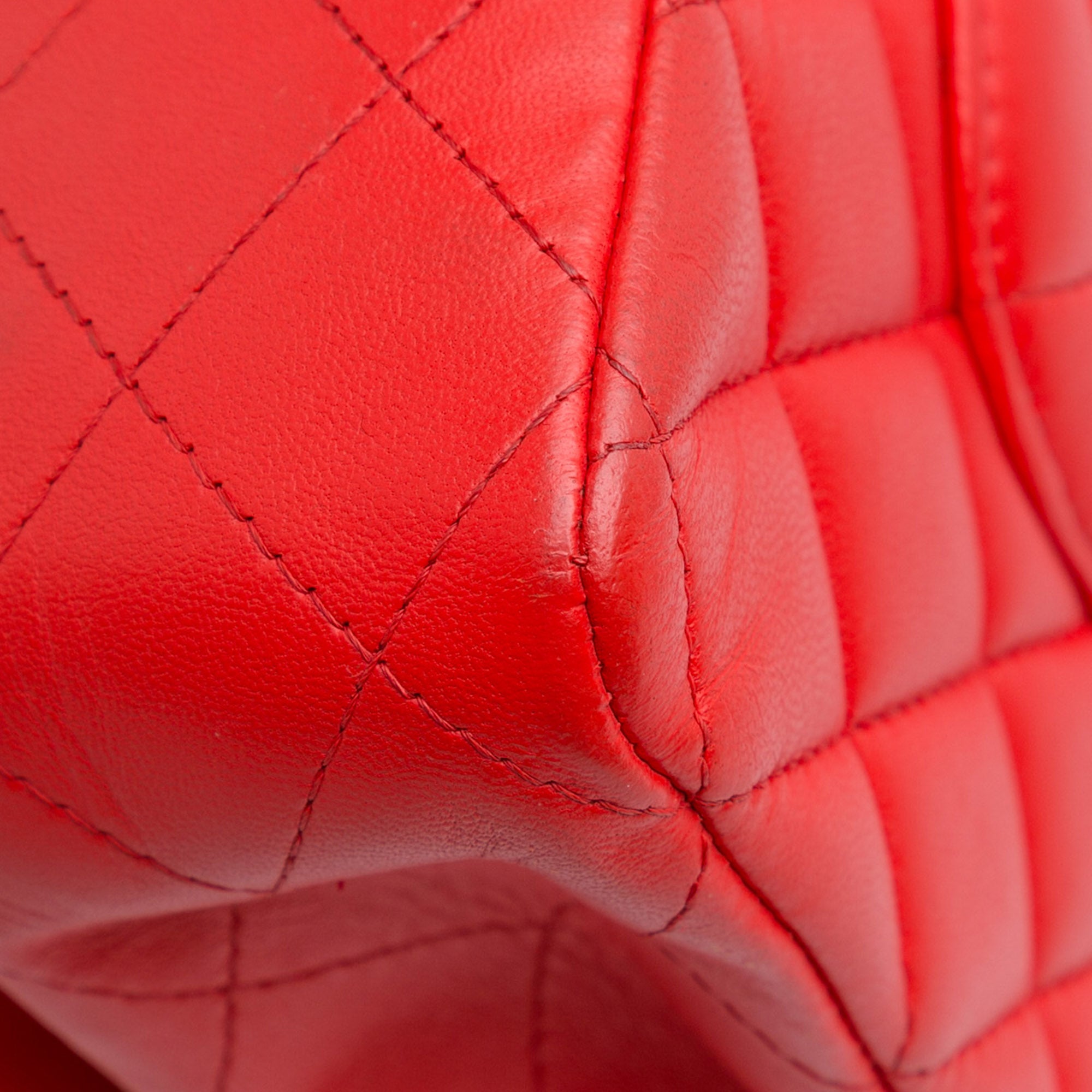 Chanel | Pre-Owned Medium Classic Lambskin Double Flap - II | Red