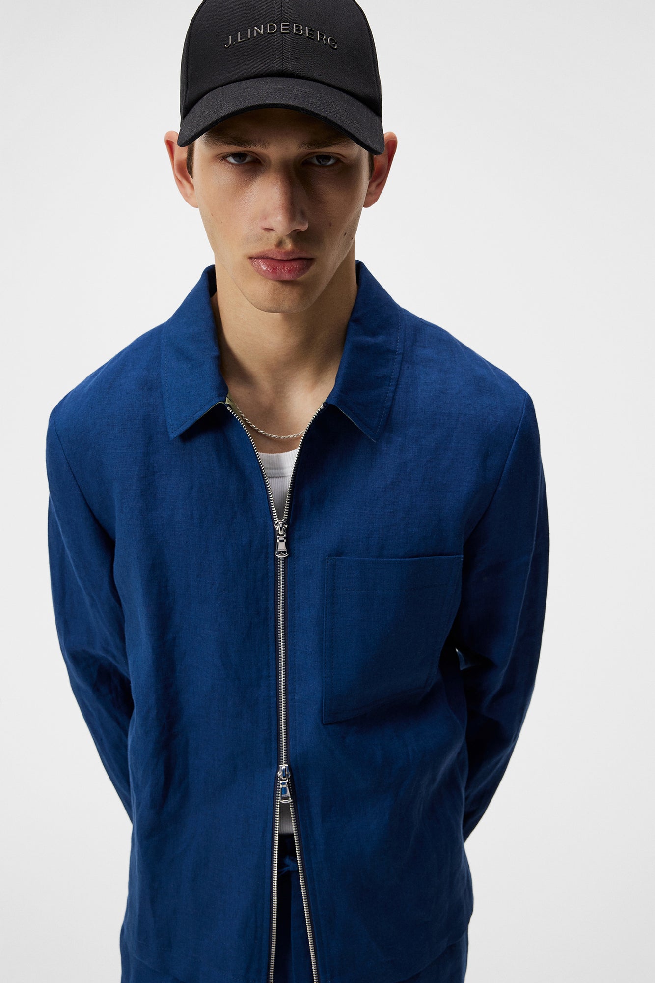 Men | Julius Linen Overshirt | Estate Blue