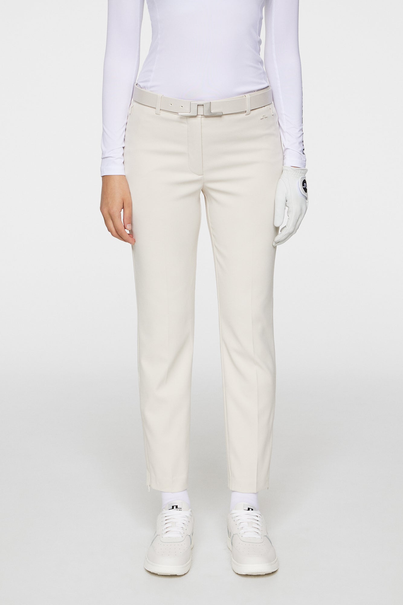 Women | Pia Pant | Moonbeam