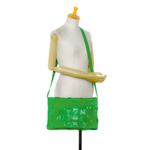 Bottega Veneta | Pre-Owned Maxi Paper Calfskin Intrecciato Cassette Crossbody | Green