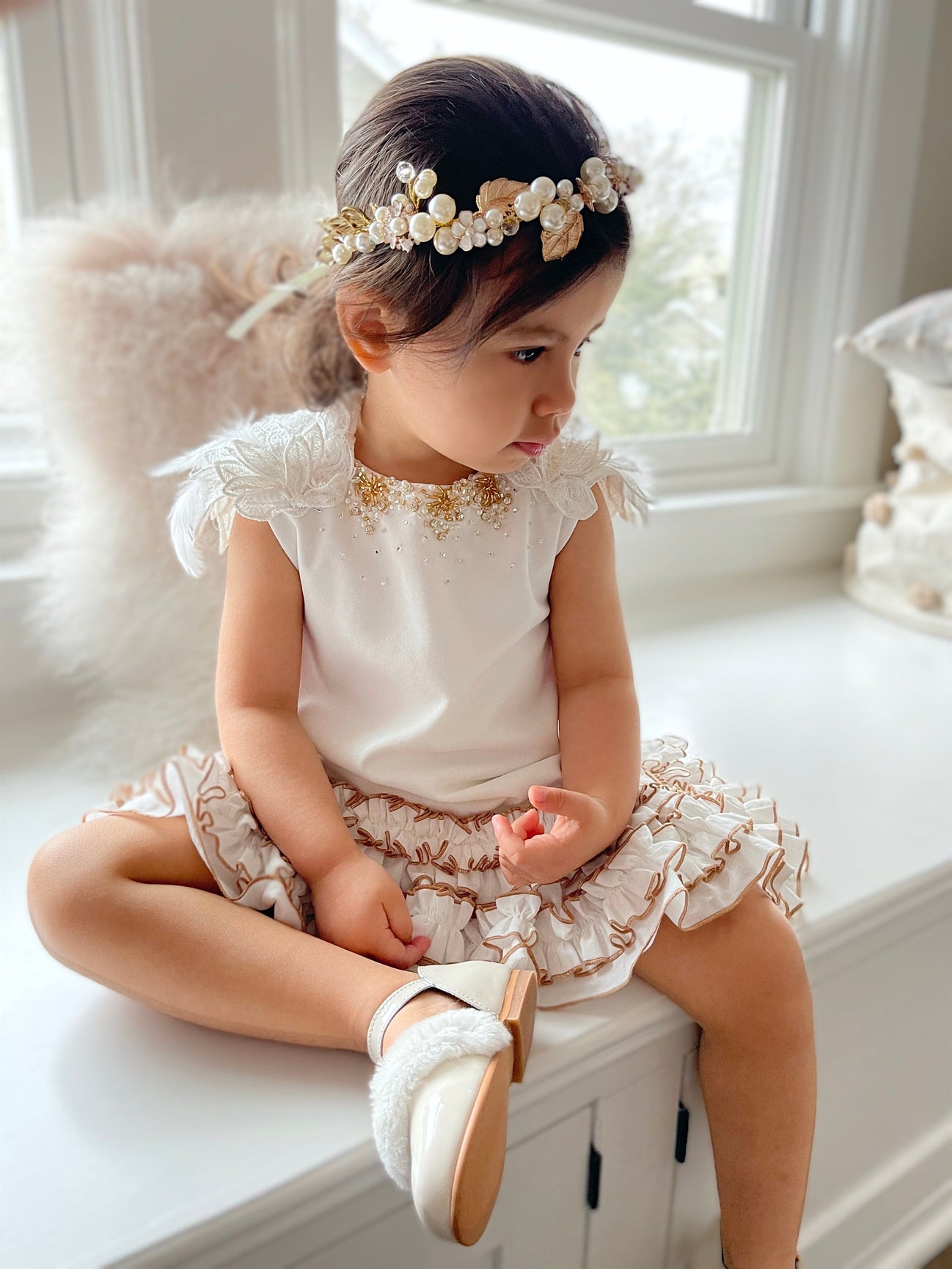 Girl | Angelina Feather Wings Dress | White x Gold
