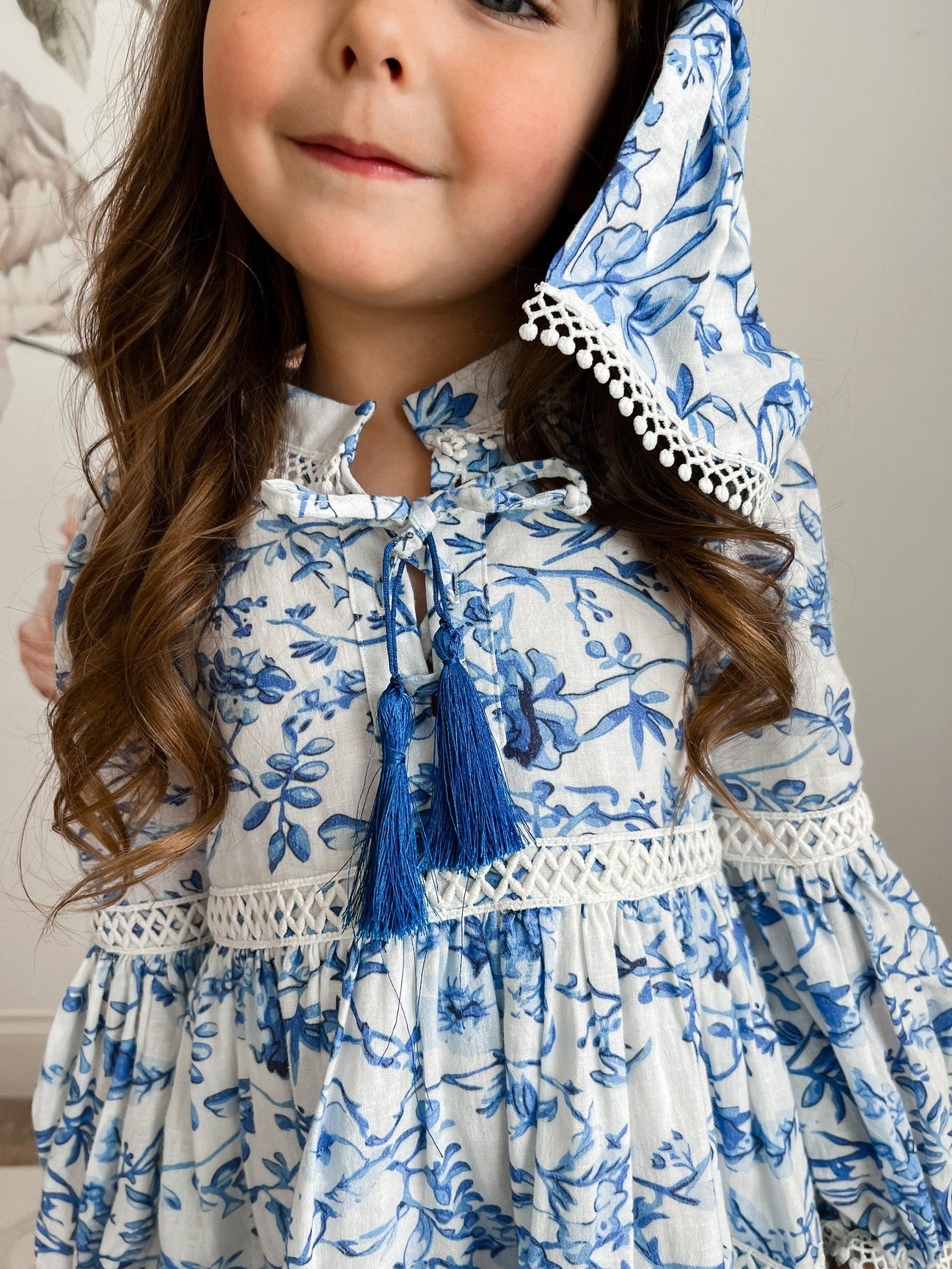 Girl | Jaylin Linen Blue and White Long Sleeve Dress