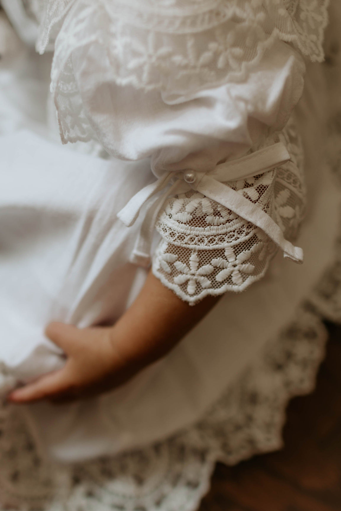 Girl | Katherine Embroidered Linen Dress | White