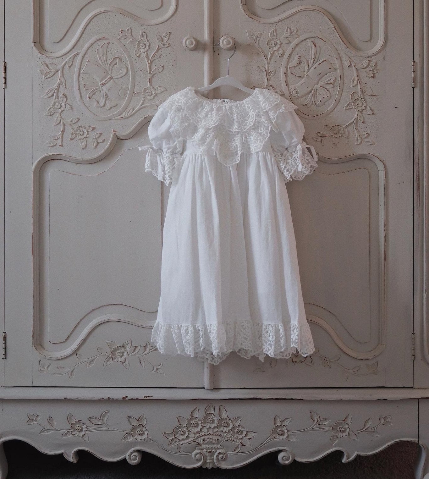 Girl | Katherine Embroidered Linen Dress | White