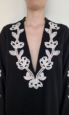 Womens | Daha Polyester Crepe Long Kaftan | Black White
