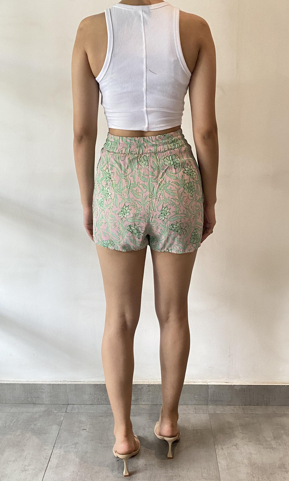 Womens | Inv Viscose Moss Crepe Shorts | Pink Green