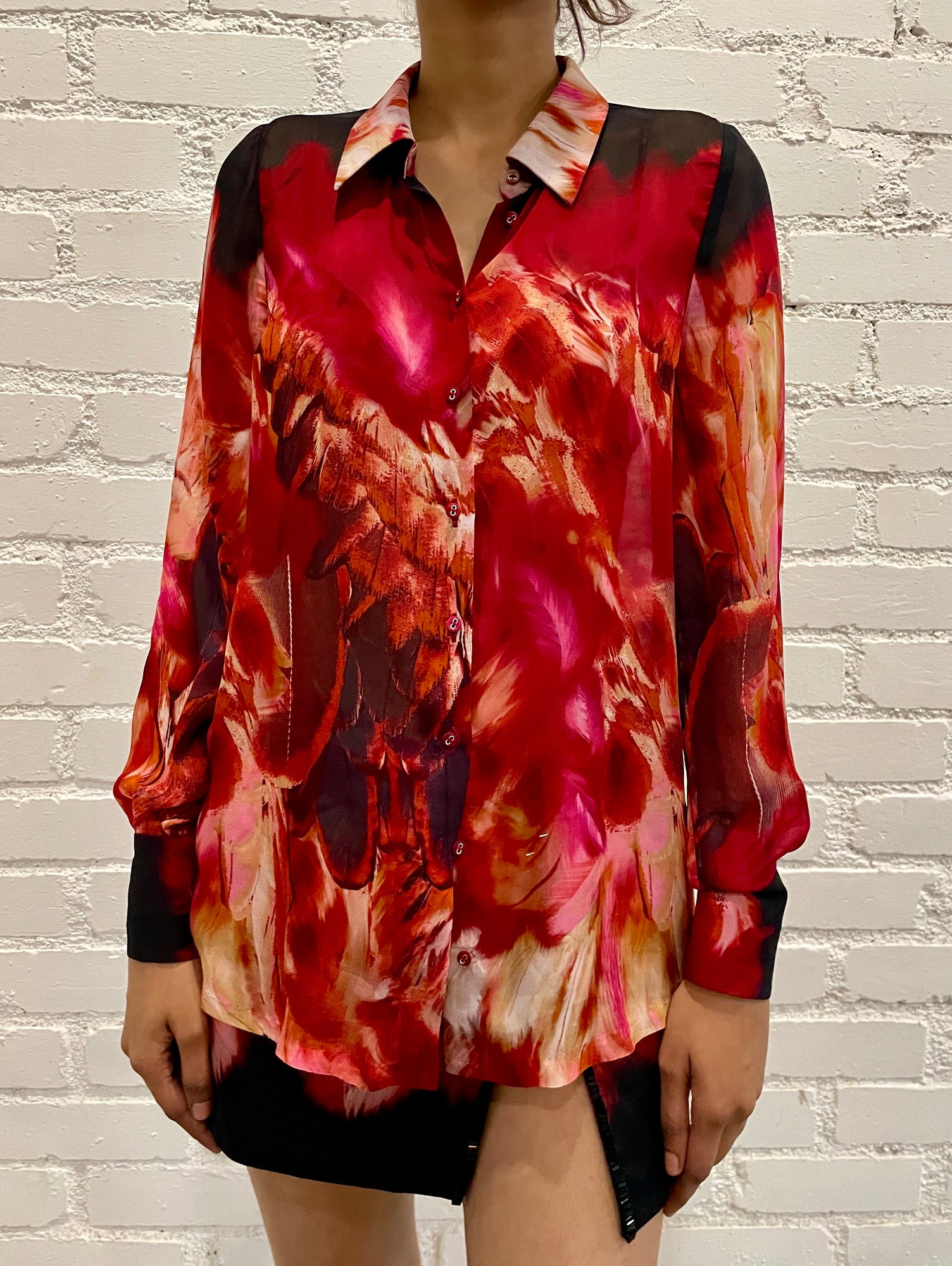 Rococo Sand | Shia Shirt | Black/Red