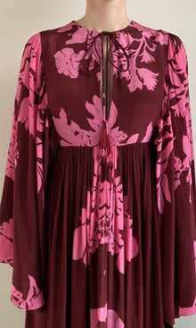 Hemant And Nandita | Tehr Viscose Crepe Maxi Kaftan | Black Magenta