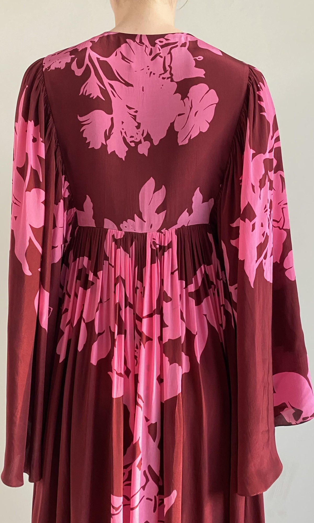 Hemant And Nandita | Tehr Viscose Crepe Maxi Kaftan | Black Magenta