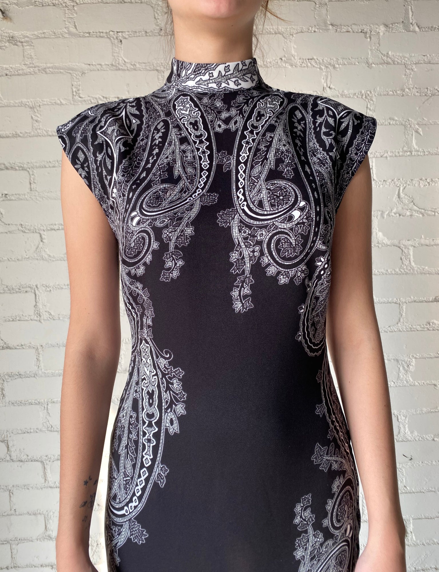 Hemant & Nandita | Viri Full-Neck Sleeveless Long Dress | Black/White