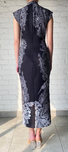 Hemant & Nandita | Viri Full-Neck Sleeveless Long Dress | Black/White