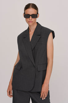 Herskind | Averill Vest | Ebony