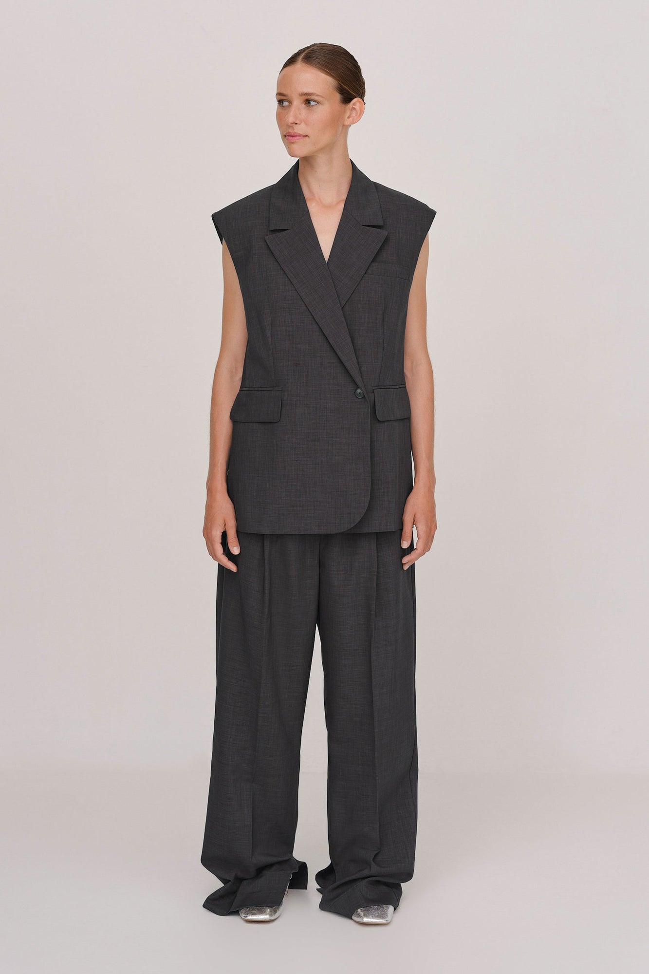 Herskind | Averill Vest | Ebony