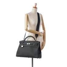 Hermes | Pre-Owned Togo Maxi Kelly 42 - II | Black
