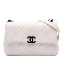 Chanel | Pre-Owned Medium Quilted Caviar My Everything Flap | White