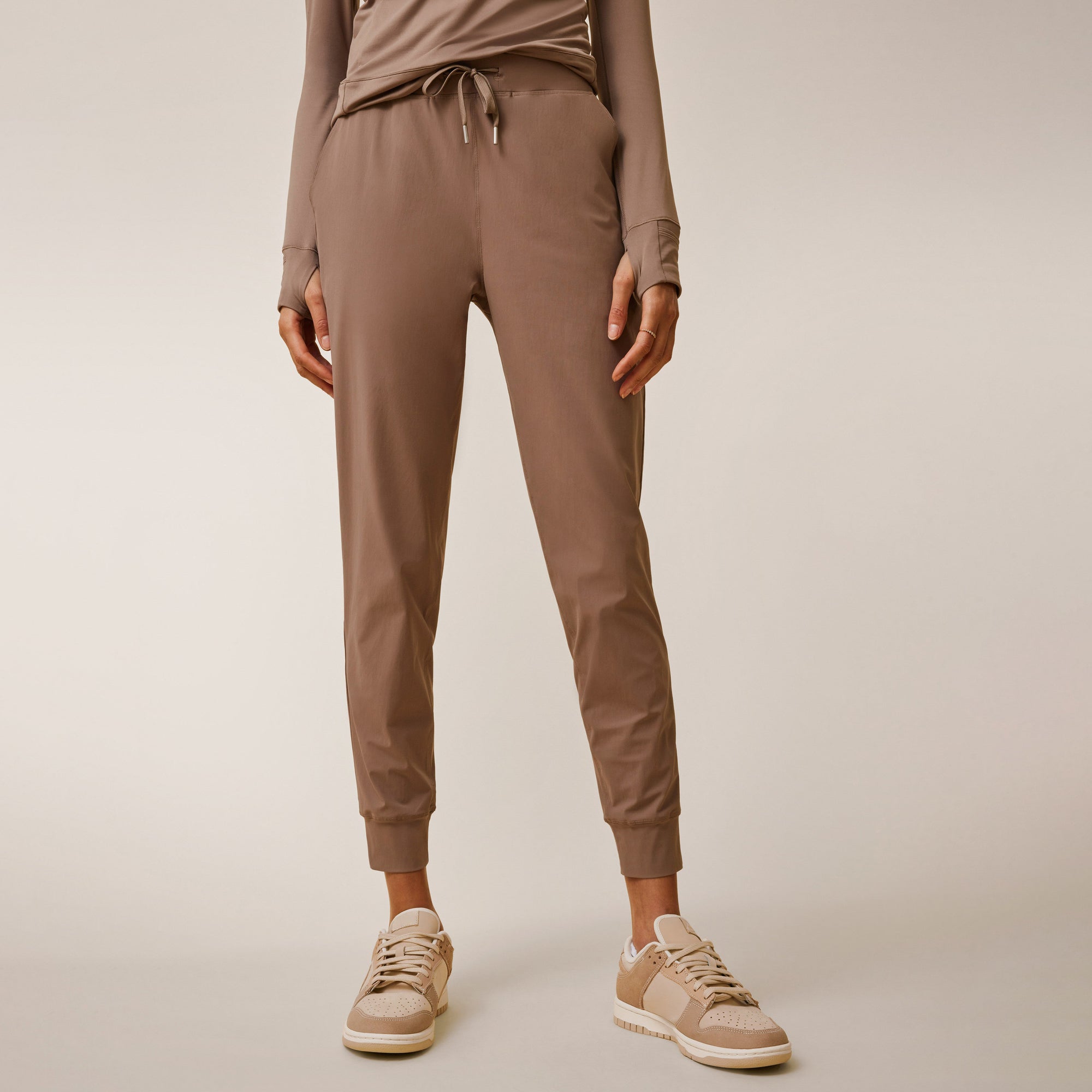 Women | Phoenix Jogger | Clay