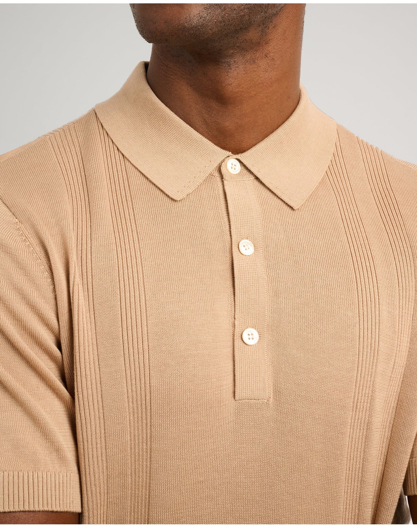 Men | Silk Ribbed Knit Polo | Tan